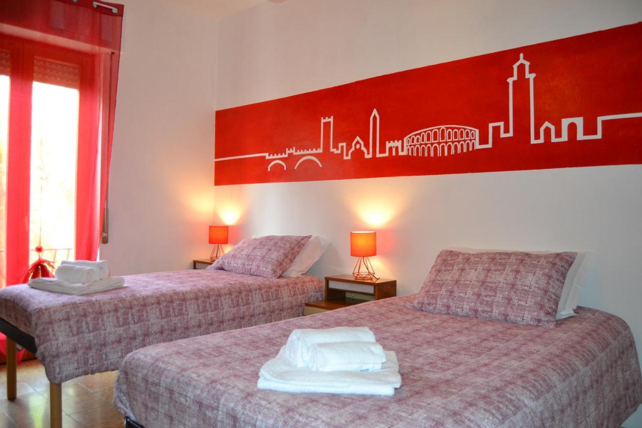 Da Fabio E Francesca - Holiday Apartment Verona Buitenkant foto