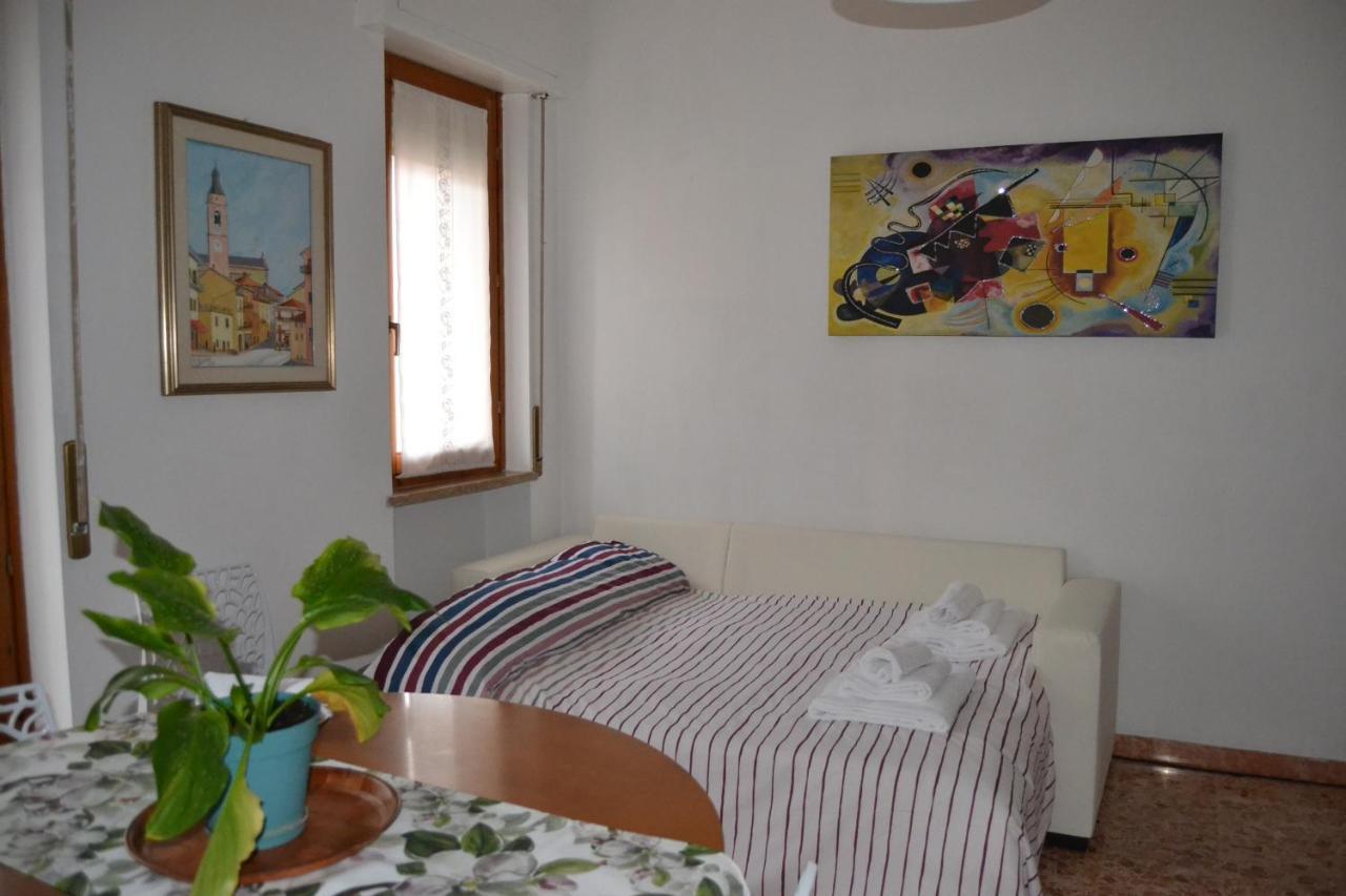 Da Fabio E Francesca - Holiday Apartment Verona Buitenkant foto