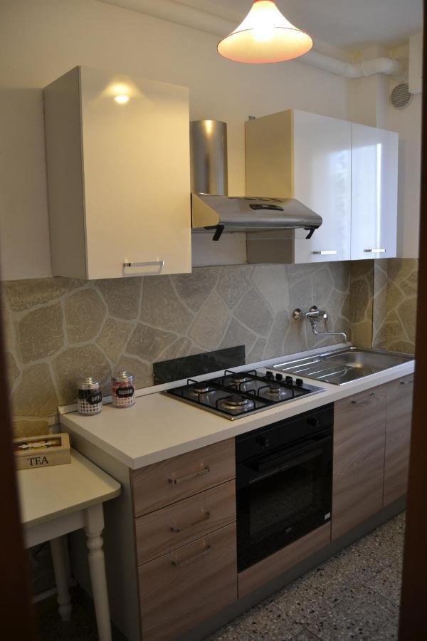 Da Fabio E Francesca - Holiday Apartment Verona Buitenkant foto